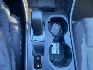 Volvo XC40 B3 Core — photo 19