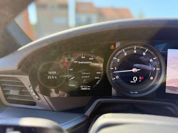 Porsche 992 I Carrera 2 — photo 21