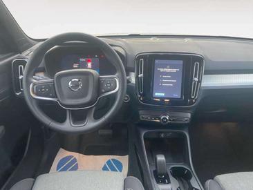 Volvo XC40 B3 Core — photo 10