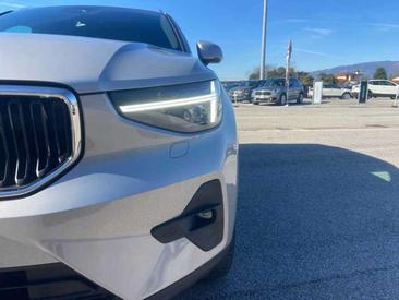 Volvo XC40 B3 Core — photo 26