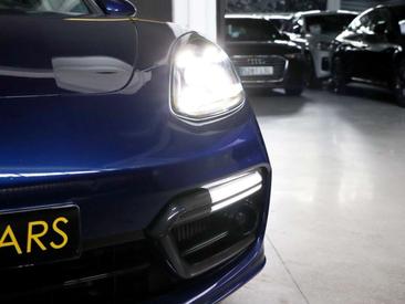 Porsche Panamera II GTS — photo 37