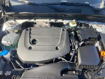 Volvo XC40 B3 Core — photo 27