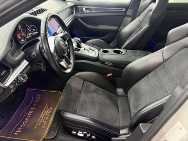 Porsche Panamera II GTS — photo 7