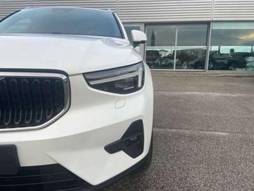 Volvo XC40 B3 Core — photo 24