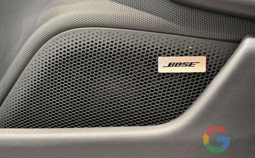 Porsche Taycan — photo 10