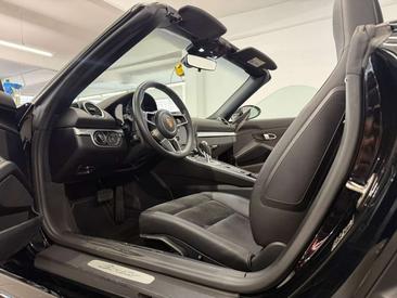Porsche 718 Boxster — photo 14