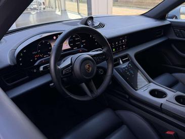 Porsche Taycan — photo 24