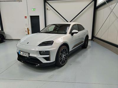 Porsche Macan Electrique Turbo