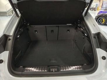 Porsche Macan Electrique Turbo — photo 6