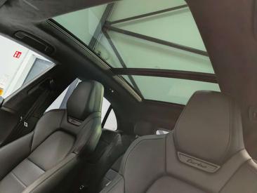 Porsche Macan Electrique Turbo — photo 15
