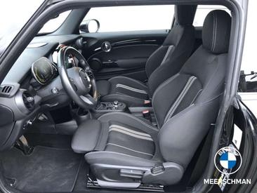 Mini Electric Cooper SE — photo 9