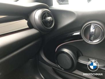 Mini Electric Cooper SE — photo 16