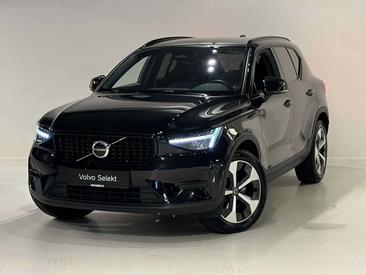 Volvo XC40 B3 Plus — photo 2