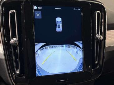 Volvo XC40 B3 Plus — photo 10