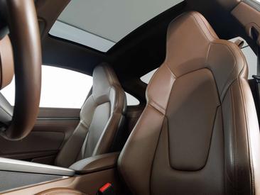 Porsche 992 II Carrera 4S — photo 17