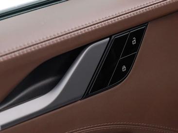 Porsche 992 II Carrera 4S — photo 18