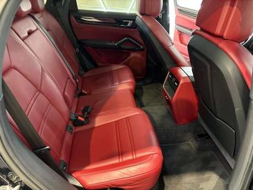Porsche Cayenne III E-Hybrid Platinum Edition — photo 18