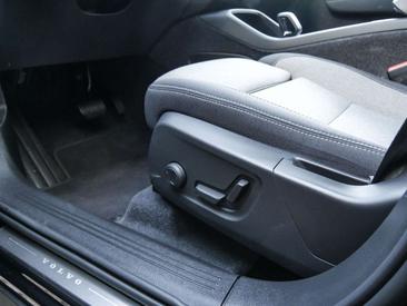 Volvo XC40 B3 Plus — photo 13