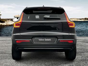 Volvo XC40 B4 Plus — photo 4