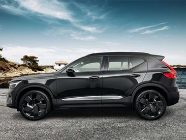 Volvo XC40 B4 Plus — photo 7