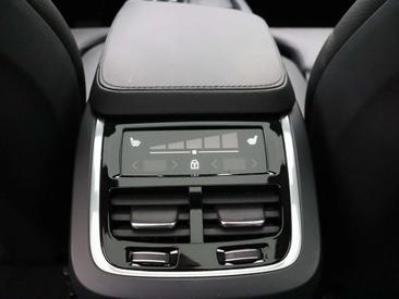 Volvo XC90 T8 Ultimate — photo 20