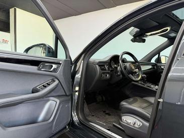 Porsche Macan Electrique S — photo 10