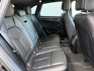 Porsche Macan Electrique S — photo 24