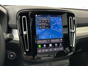 Volvo XC40 B4 Plus — photo 34
