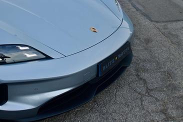 Porsche Taycan — photo 12