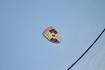 Porsche Taycan — photo 13