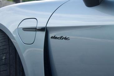 Porsche Taycan — photo 20