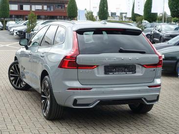 Volvo XC60 B5 — photo 4