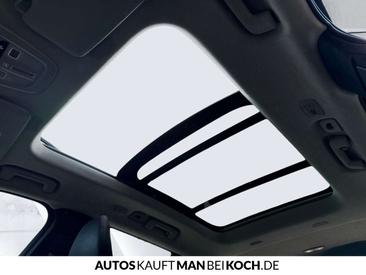 Volvo XC90 T8 — photo 22