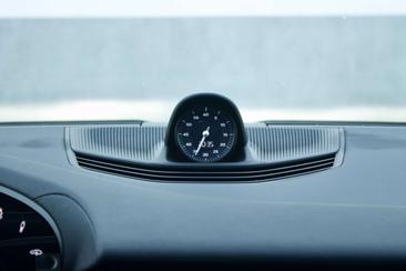 Porsche Taycan — photo 38