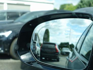 Volvo XC60 B5 — photo 25