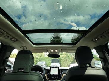 Volvo XC60 B5 — photo 26