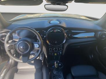 Mini Hatch Cooper SE — photo 11