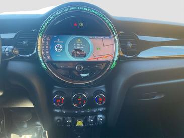 Mini Hatch Cooper SE — photo 13