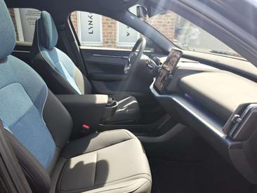 Volvo XC60 Twin Motor — photo 17