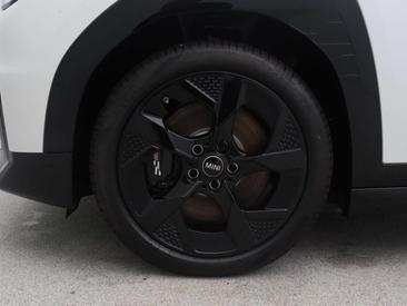 Mini Aceman JCW Cooper SE — photo 10