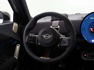 Mini Aceman JCW Cooper SE — photo 15