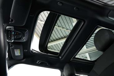 Mini Electric Yours Cooper E — photo 2