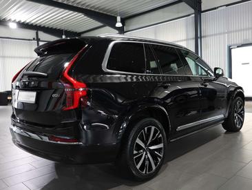Volvo XC90 B5 Plus — photo 10