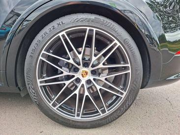 Porsche Cayenne III S — photo 13