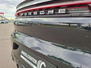 Porsche Cayenne III S — photo 14