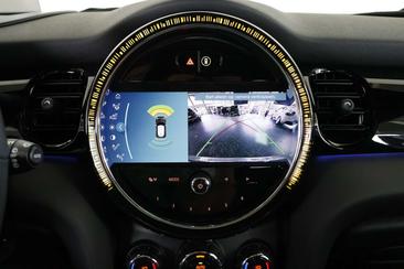 Mini Electric Yours Cooper E — photo 11