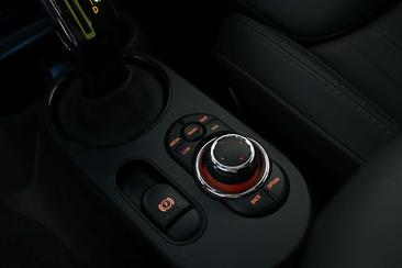 Mini Electric Yours Cooper E — photo 13