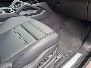 Porsche Cayenne III S — photo 24
