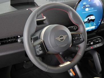 Mini Aceman JCW Cooper SE — photo 18