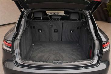 Porsche Macan Electrique S — photo 11